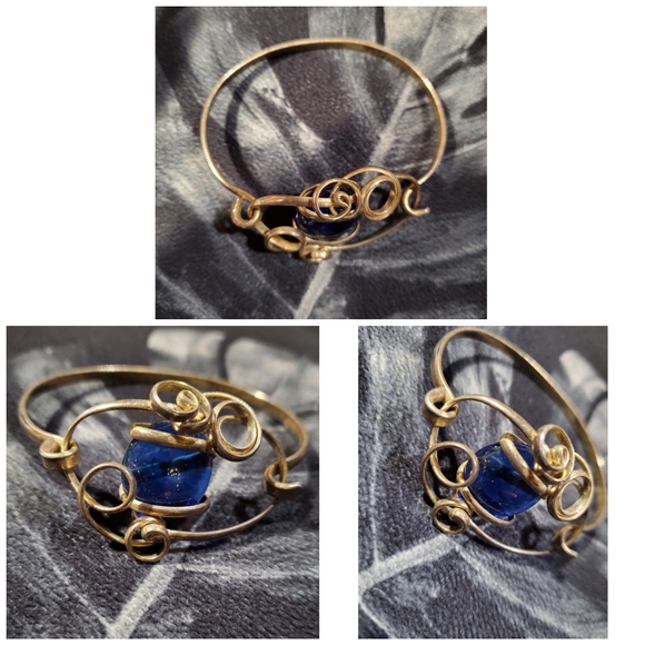 Vintage Jewelry - Blue Glass Bracelet